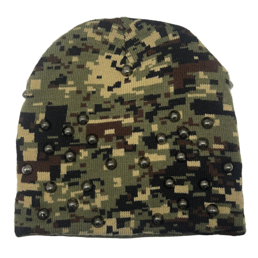‘peaceinwar’ riveted skully beanie
